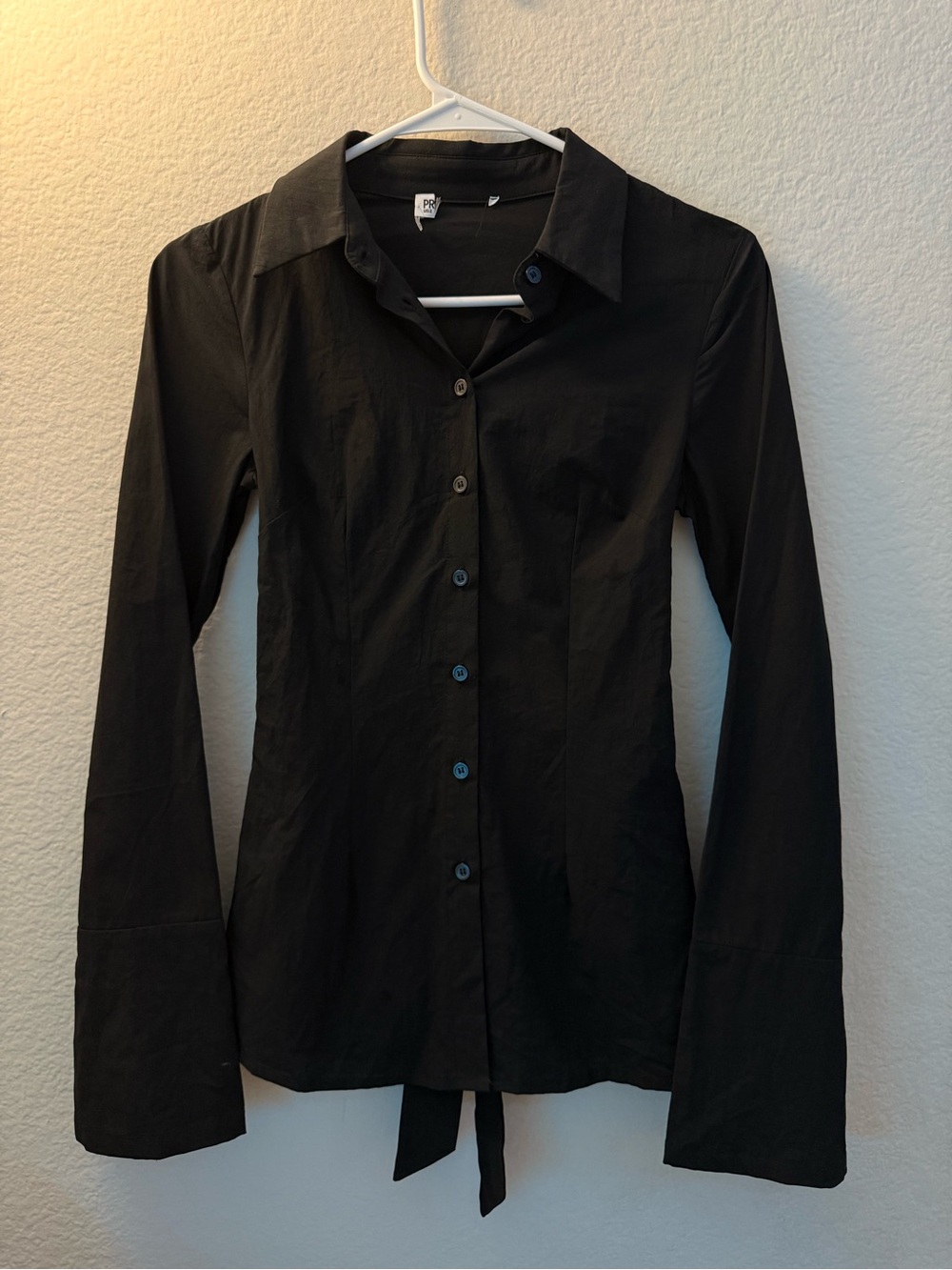 Princess Polly Black Button-Front Top Back Open Tie Women’s Size 2
